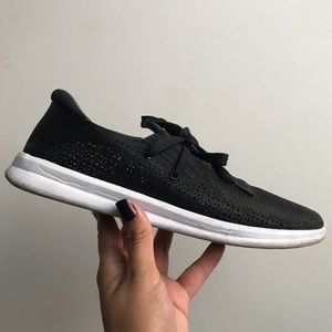 Mossimo Black slip on shoes